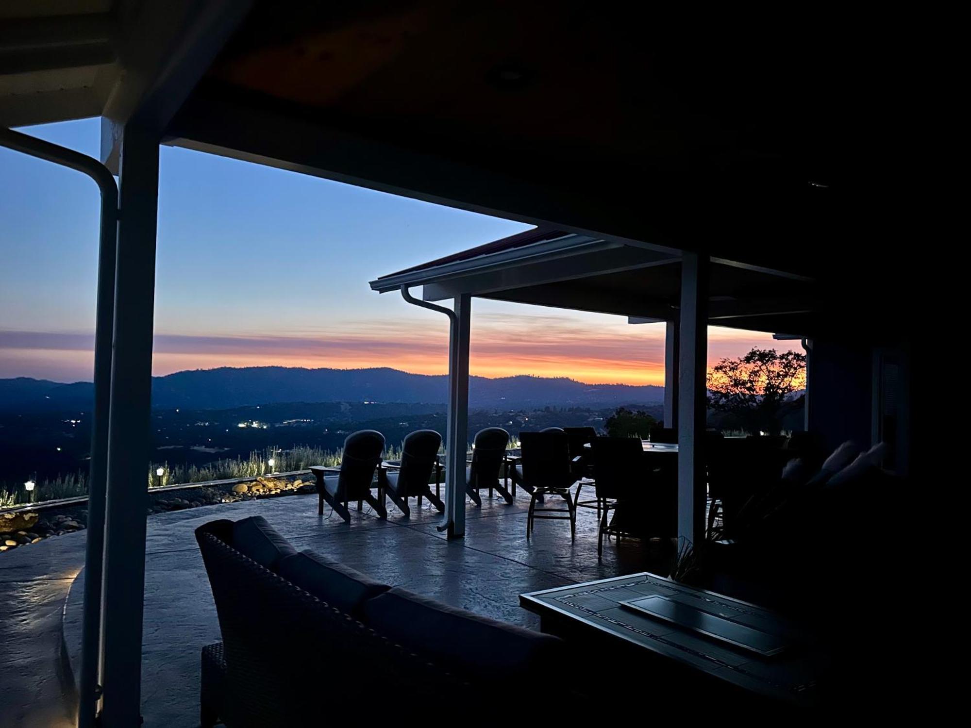 Enchanted Property Near Yosemite, View, Game Room 아와니 외부 사진